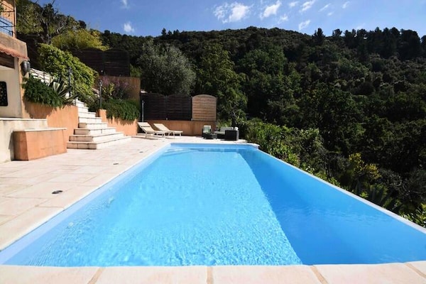 Provençaalse villa met panoramisch uitzicht over de Baai van Cannes - thumbnail 2