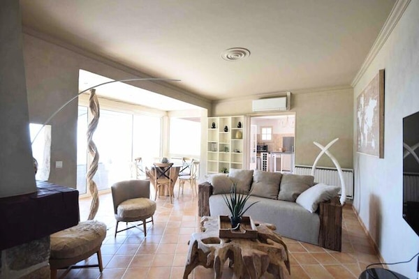 Provençaalse villa met panoramisch uitzicht over de Baai van Cannes - thumbnail 4