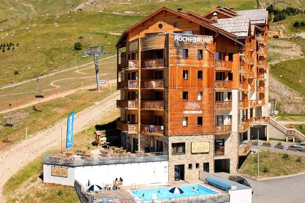 Ruim 8-persoons appartement met zwembad en sauna in Orcières Merlette - thumbnail 2