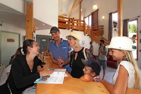 Ruim duplexappartement voor 10 personen aan de voet van de pistes in Superdévoluy - thumbnail 4