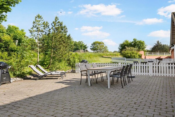 Authentieke kalfstal in Lønstrup met zeezicht, terras en WLAN voor 4 personen - thumbnail 4