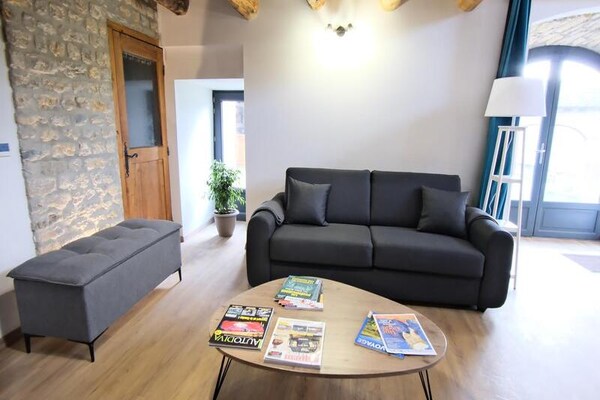 Authentiek vakantiehuis voor 4 personen met terras in de Lot-vallei, Chanac - thumbnail 5