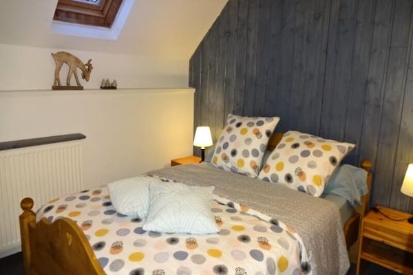 Authentieke Maison Mitoyenne in Guchen: ruimte voor 10 personen met zuidtuin - thumbnail 5