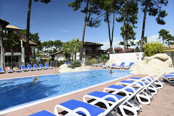 Villa met privézwembad aan golfbaan bij Arcachon voor 10 personen - thumbnail 6