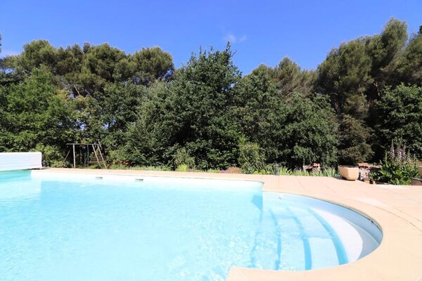 Villa Juliette: sfeervol appartement met tuin in het hart van de Luberon - thumbnail 2