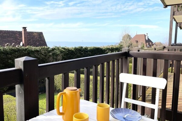 Luxe appartement met zeezicht in Bénerville-sur-Mer - thumbnail 2