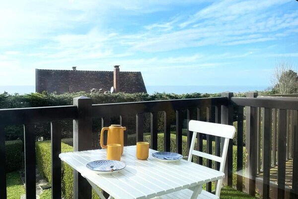 Luxe appartement met zeezicht in Bénerville-sur-Mer - thumbnail 3