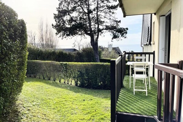 Luxe appartement met zeezicht in Bénerville-sur-Mer - thumbnail 5