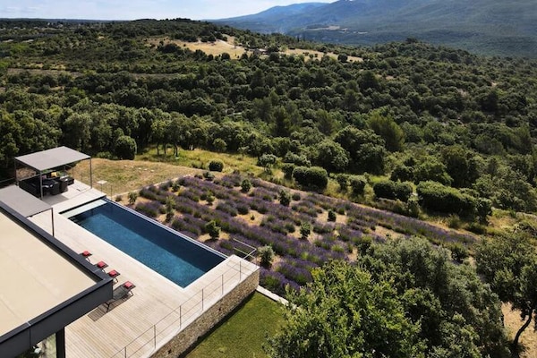 Architectonische villa met verwarmd zwembad en Luberon-panorama bij Bonnieux - thumbnail 6