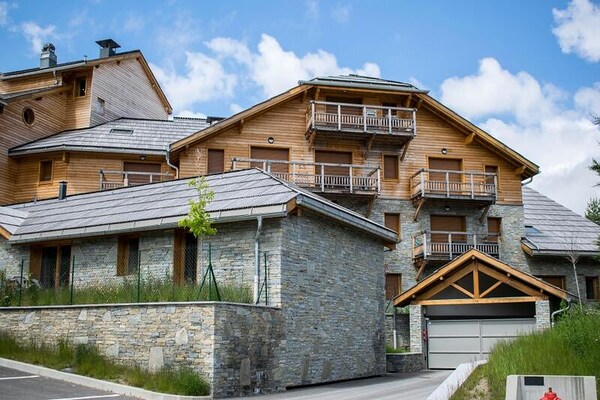 Knus appartement op 600m van de piste in La Joue du Loup - thumbnail 6
