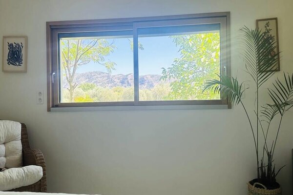 Ruim appartement met privézwembad en panoramisch uitzicht op de Luberon - thumbnail 4