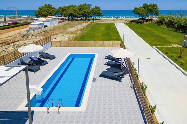 Strandvilla Blue Oyster Beach 2 in Rethymnon, 50m van zee - thumbnail 6