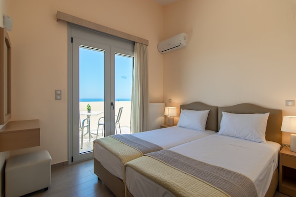 7-persoons villa met privézwembad in Adelianos Kampos - thumbnail 4