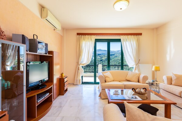 Harmony Villa: Ruim familieparadijs met privézwembad bij Rethymno - thumbnail 2