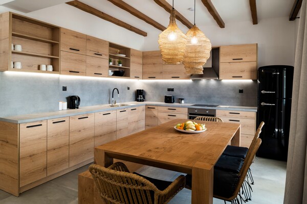 Zen Grande: Ruim appartement met 4 slaapkamers, tuin en zwembad nabij Rethymno - thumbnail 3