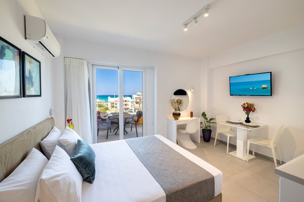 Zonnige studio met zeezicht op 300 meter van het strand van Rethymno - thumbnail 2