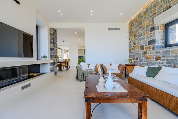 Theasea Luxury Residence: Strandvilla op 30 meter in Agia Pelagia - thumbnail 4