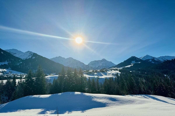 Zonnig appartement met panoramisch uitzicht in Riezlern - thumbnail 5
