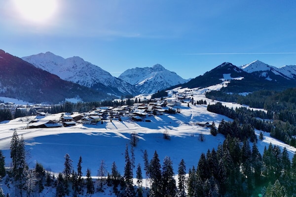 Zonnig appartement met panoramisch uitzicht in Riezlern - thumbnail 6