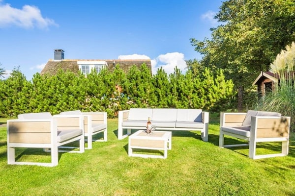 6-persoons vakantiehuis in De Koog met moderne inrichting - thumbnail 3