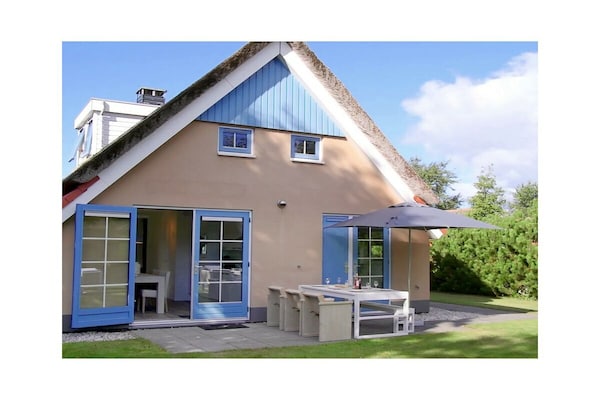 Modern vakantiehuis voor 6 in de duinen van De Koog - thumbnail 3