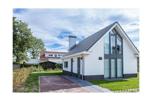 Modern vakantiehuis met zeeënboulevard op loopafstand in Noordwijk - thumbnail 2