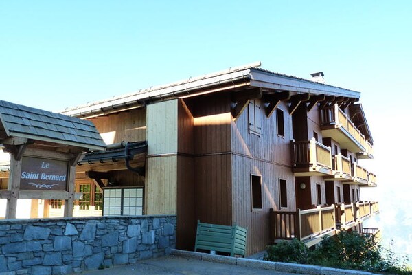 Ski-in/ski-out appartement voor 6 personen in Les Arcs 1800 met zwembad - thumbnail 1