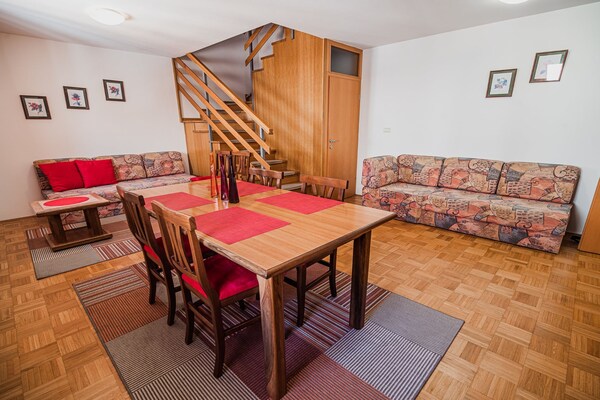 Ruim 6-persoons appartement aan de Soča rivier in Bovec - thumbnail 4
