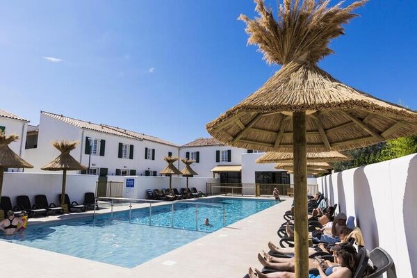 Licht appartement op Île de Ré met zwembad, vlakbij het strand - thumbnail 2