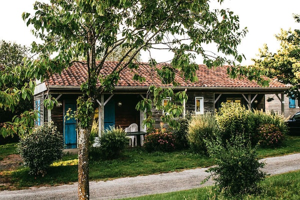 Groen tweepersoonsappartement aan visvijver nabij Puy du Fou - thumbnail 2