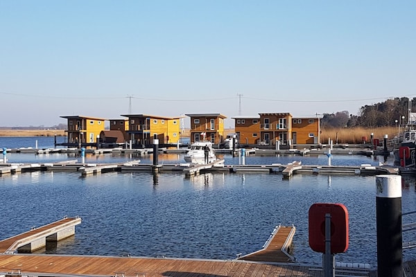 Luxe woonboot in Kröslin aan de Kroesliner See voor 5 personen - thumbnail 2