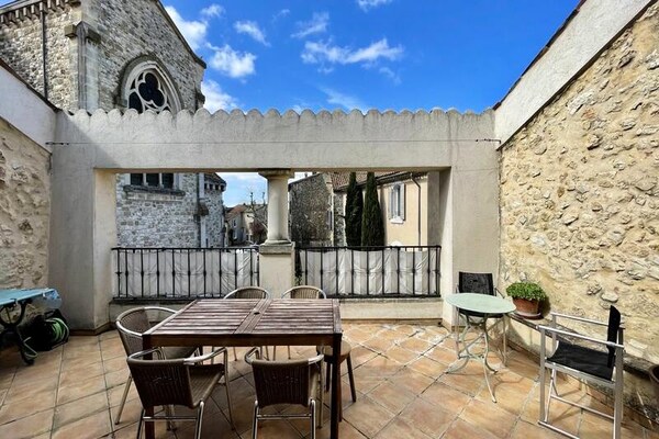 Authentiek dorpsappartement met 3 terrassen in Saint Cannat, vlakbij Aix-en-Provence - thumbnail 6