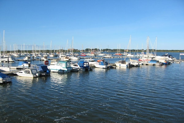 Ruime woonboot voor 6 personen aan de Kroesliner See in Kröslin · 75 m² - thumbnail 4