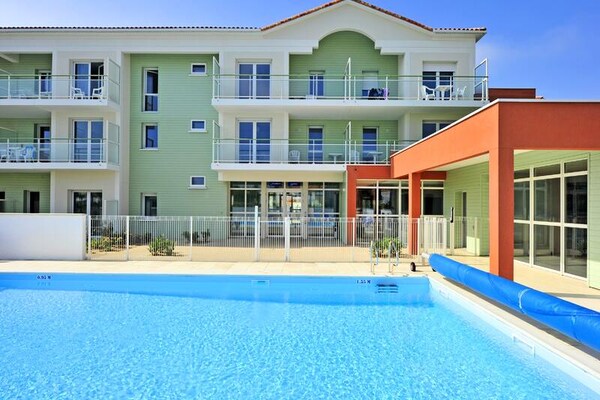 Appartement 4 personen vlakbij strand in Saint-Gilles-Croix-de-Vie - thumbnail 1