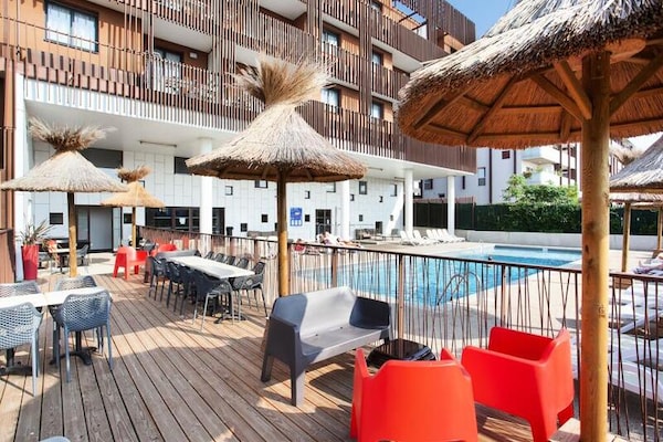 Ruim appartement voor 7 personen op 300 meter van het strand in Sète - thumbnail 6