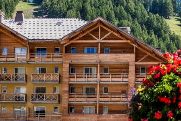 Zonnig 2-kamerappartement voor 6 personen in La Foux d'Allos met zwembad en sauna - thumbnail 2