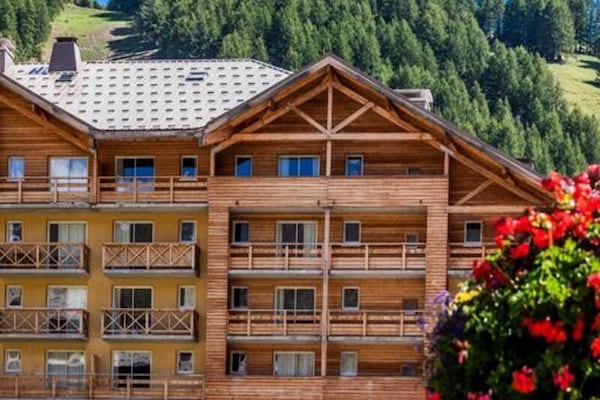 Ruim 8-persoons appartement met balkon aan de piste in La Foux d'Allos - thumbnail 2