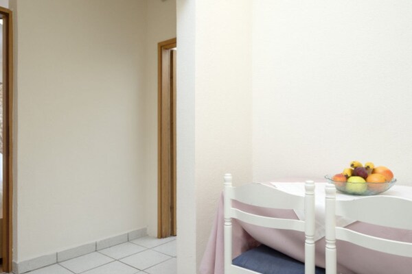 Knusse studio aan zee in Vrboska, Hvar – 3 personen - thumbnail 3