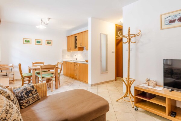 Rustiek appartement met balkon aan de rivier in Log pod Mangartom - thumbnail 4