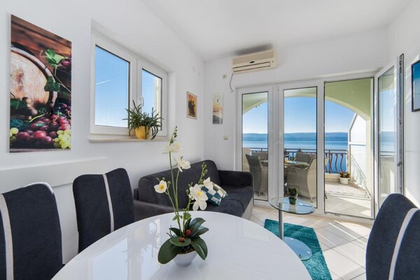 Appartement Tafra 2 aan zee in Lokva Rogoznica, 200m van strand - thumbnail 2