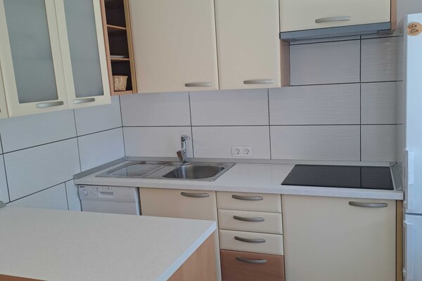 Modern appartement met terras op 400m van de skipistes Kranjska Gora - thumbnail 4