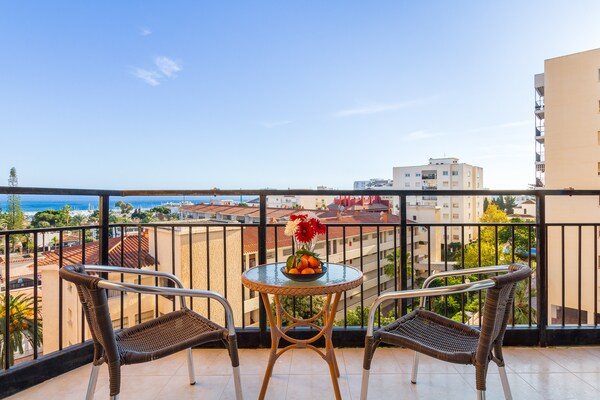 Knus appartement aan zee met zwembad in Benalmádena - thumbnail 5