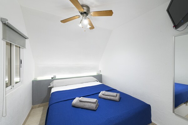 Compact appartement aan de golfbaan, 450 meter van het strand in Torremolinos - thumbnail 3