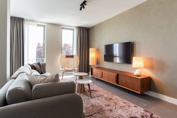Walden 5: Ruim duurzaam appartement in Den Haag, 6 km van het strand - thumbnail 6