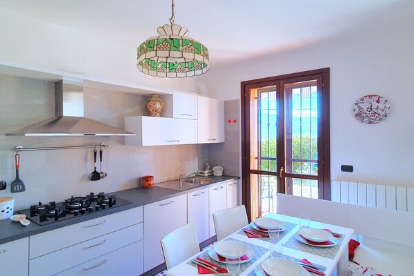 Rustgevend vakantiehuis Casa Luna in Luino voor 4 personen - thumbnail 2