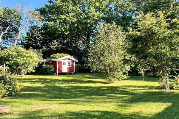 Op 400 m van zee: ruim vakantiehuis voor 8 personen in Färjestaden - thumbnail 2