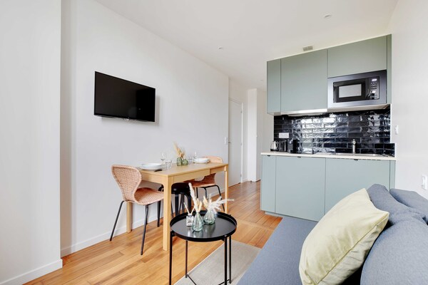 Licht duplex appartement in Nanterre, vlakbij RER A en Parijs - thumbnail 2