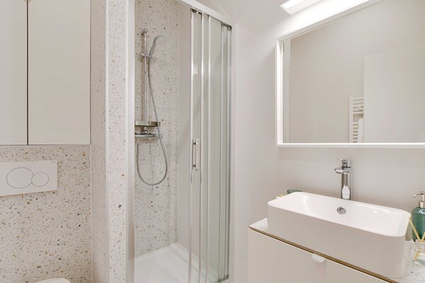 Modern appartement in Nanterre voor 2 personen · 16 m² - thumbnail 4