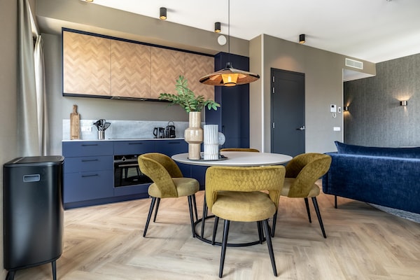 Licht appartement met balkon en uitzicht op Delft, 4 personen - thumbnail 4