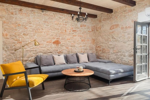 Ruim vakantiehuis Villa Casa Di Pietra in Šibenik voor 6 personen - thumbnail 2